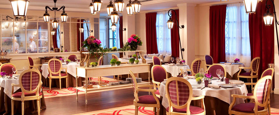 Auberge du Jeu de Paume ★★★★★ - Chantilly charm with 18th-century splendour meets modern luxury. - Chantilly, France