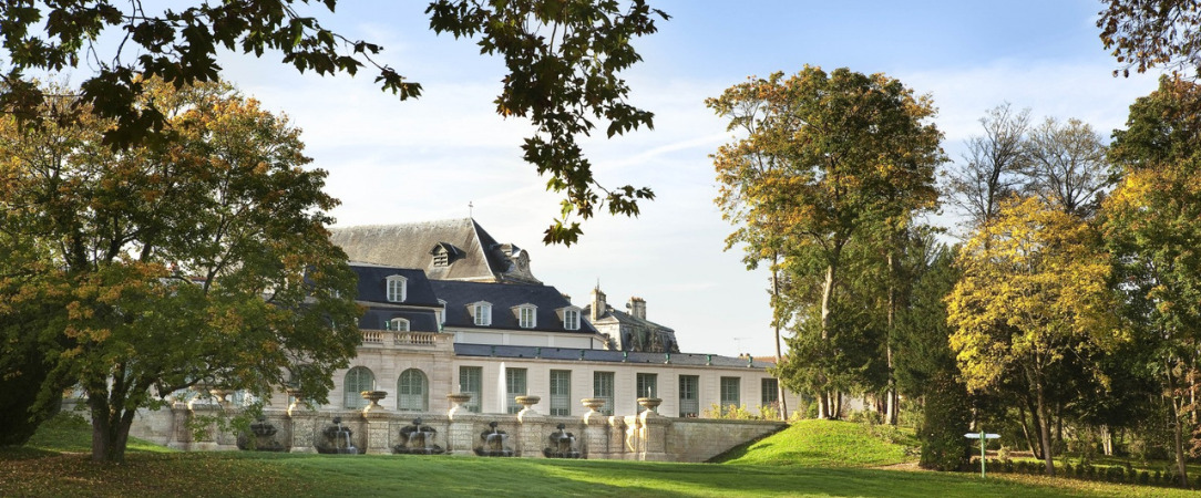 Auberge du Jeu de Paume ★★★★★ - Chantilly charm with 18th-century splendour meets modern luxury. - Chantilly, France