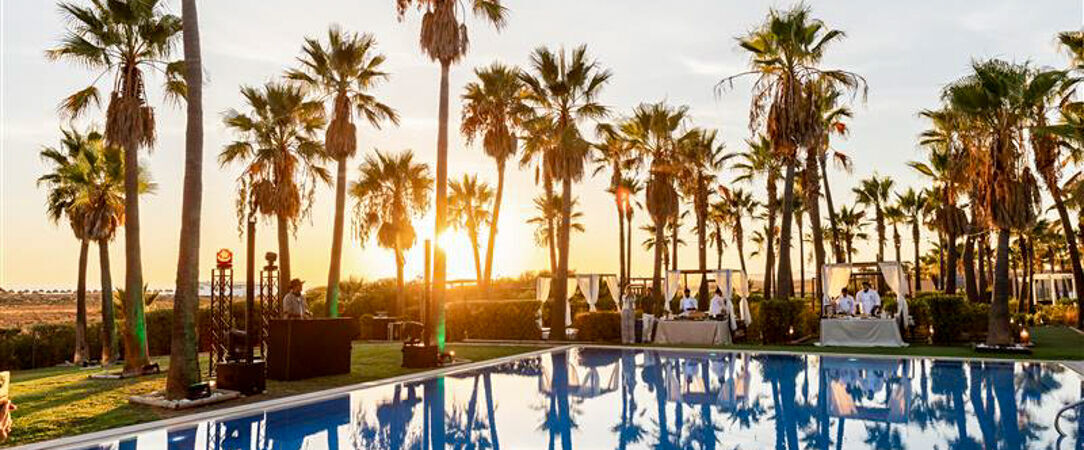 Wine & Books by the Sea, Algarve Resort ★★★★★ - Five stars of golf, nature and luxury in southern Portugal, ideal for the whole family. - Algarve, Portugal