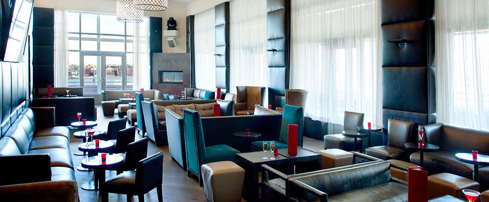 Gansevoort Meatpacking ★★★★ - The best of New York glamour in the Big Apple’s chicest district. - New York City, United States