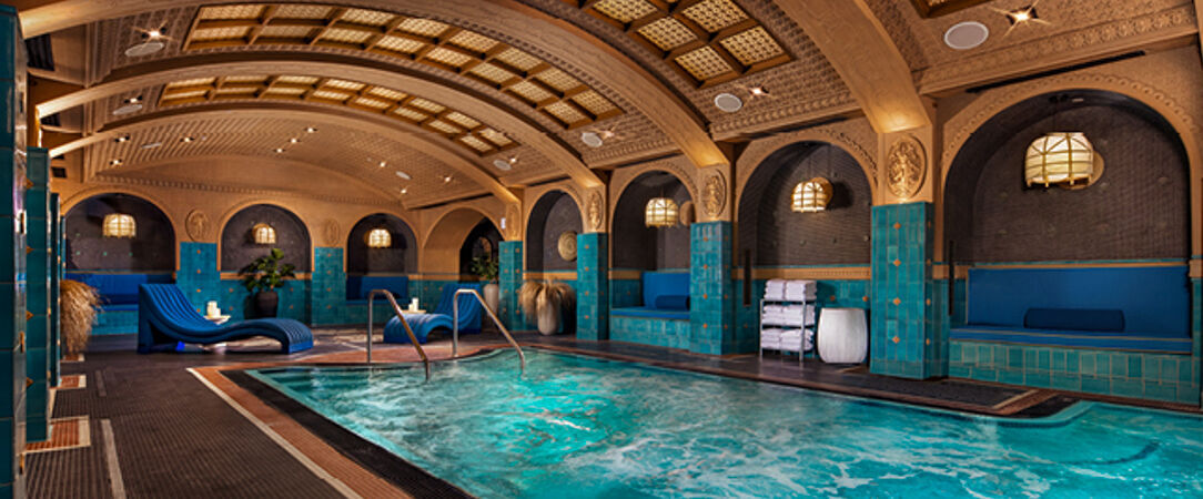 Virgin Hotels Las Vegas, Curio Collection by Hilton ★★★★★ - Expérience raffinée à Las Vegas avec le confort emblématique de Hilton. - Las Vegas, United States