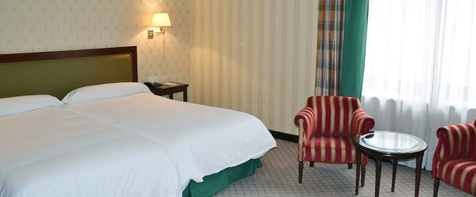 Hôtel Carlton ★★★★★ - L’adresse la plus luxueuse et la plus emblématique de Bilbao ! - Bilbao, Espagne