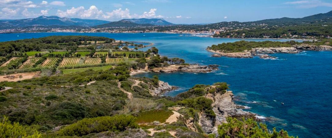 Les Appartements de l'Helios - Île Des Embiez - French charm and marina magic on the nature-rich island of Embiez. - Île des Embiez, France