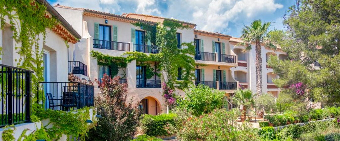 Les Appartements de l'Helios - Île Des Embiez - French charm and marina magic on the nature-rich island of Embiez. - Île des Embiez, France