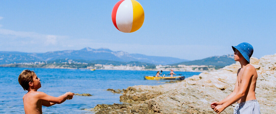 Les Appartements de l'Helios - Île Des Embiez - Atmosphère conviviale sous le soleil du sud, dans le paradis préservé de l’île des Embiez. - Île des Embiez, France