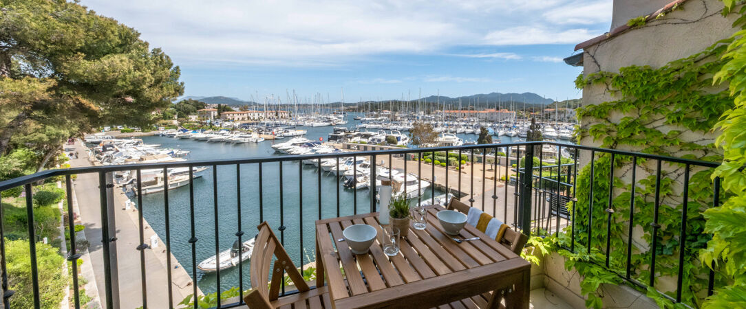 Les Appartements de l'Helios - Île Des Embiez - Atmosphère conviviale sous le soleil du sud, dans le paradis préservé de l’île des Embiez. - Île des Embiez, France