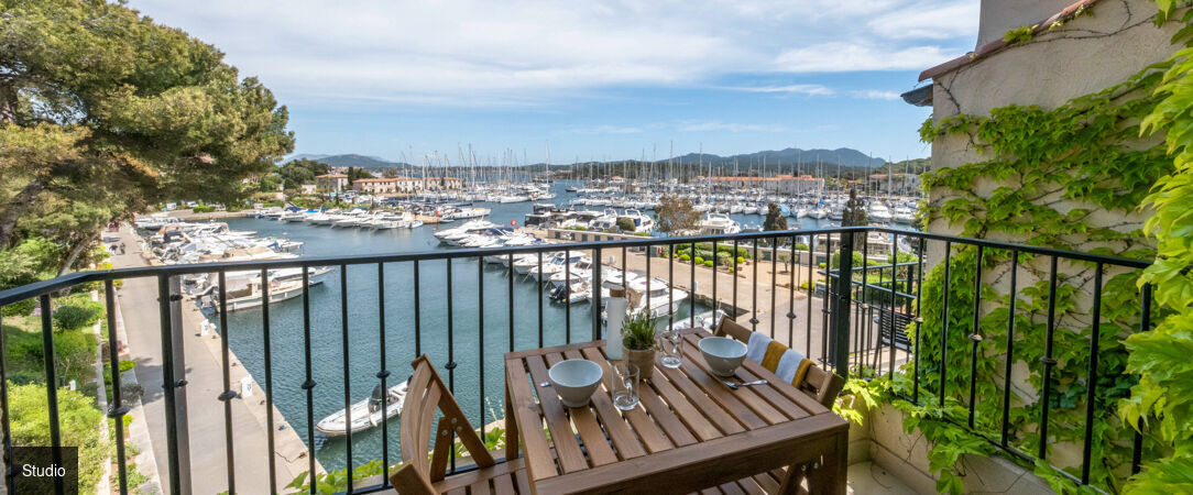 Les Appartements de l'Helios - Île des Embiez - Atmosphère conviviale sous le soleil du sud, dans le paradis préservé de l’île des Embiez. - Île des Embiez, France