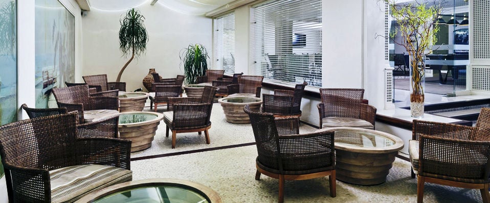 H10 Andalucía Plaza ★★★★ - Adults Only - Farniente & luxe quatre étoiles à Marbella. - Marbella, Espagne