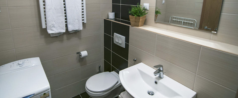 Corvin Center Suites ★★★★ - Your own chic pied-à-terre in beautiful Budapest! - Budapest, Hungary