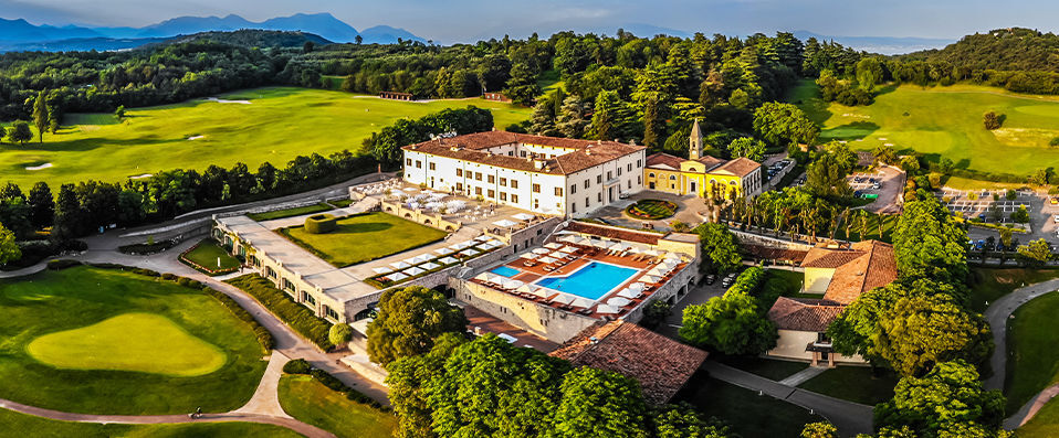 Palazzo Arzaga Hotel Spa & Golf Resort ★★★★★ - Blissful rural luxury in the countryside surrounding Lake Garda. - Lake Garda, Italy