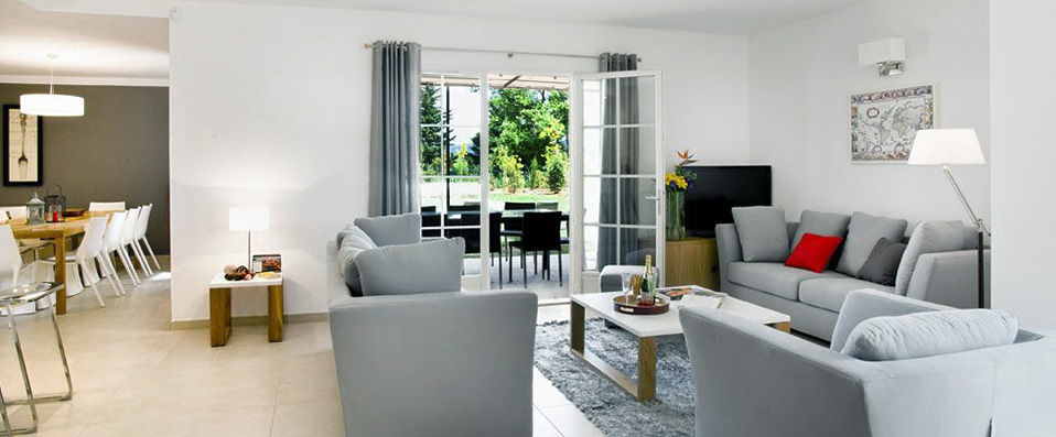 Le Clos Savornin ★★★★ - Luxury villas with a private swimming pool in Provence. - Provence, France
