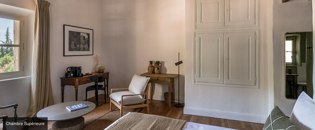 Les Petites Maisons - Hameau des Baux ★★★★ - Traditional village life in a supremely beautiful Provencal setting. - Les Alpilles, France