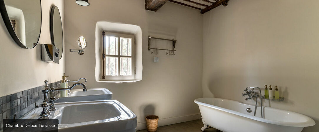 Les Petites Maisons - Hameau des Baux ★★★★ - Une nuit somptueuse dans un village-hôtel au cœur de la Provence telle que décrite par Giono et peinte par Cézanne. - Bouches-du-Rhône, France