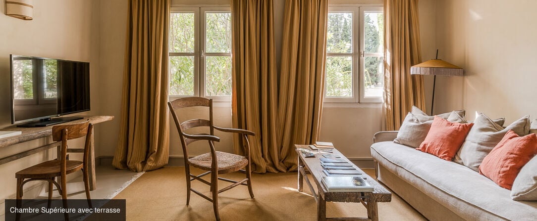 Les Petites Maisons - Hameau des Baux ★★★★ - Une nuit somptueuse dans un village-hôtel au cœur de la Provence telle que décrite par Giono et peinte par Cézanne. - Bouches-du-Rhône, France