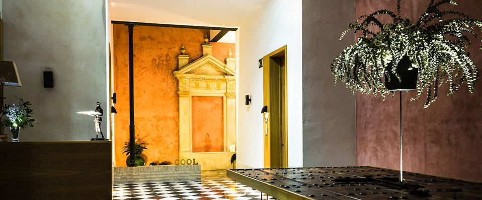 Aguilas5 SevillaSuites ★★★★ - Your own stylish, secret apartment in the heart of sizzling Seville... Olé! - Seville, Spain