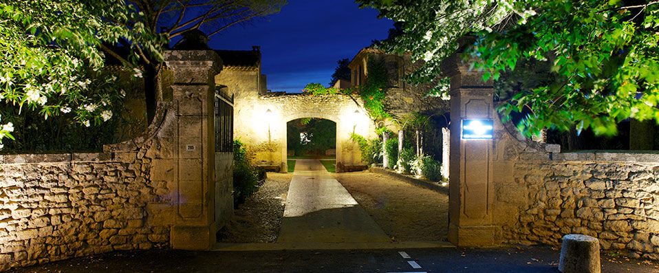 Hôtel Restaurant La Bégude Saint-Pierre ★★★★ - Charme authentique pour cette adresse du sud de la France. - Gard, France