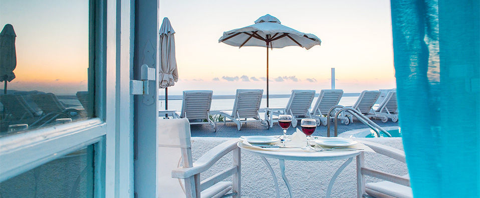 Artemis Suites - Escapade sur la plus belle île des Cyclades - Santorin, Grèce