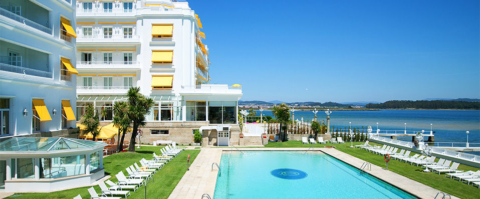 Gran Hotel La Toja ★★★★★ - Grand dame on a Galician island. - Galicia, Spain