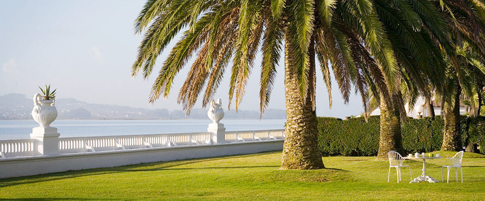 Gran Hotel La Toja ★★★★★ - Grand dame on a Galician island. - Galicia, Spain