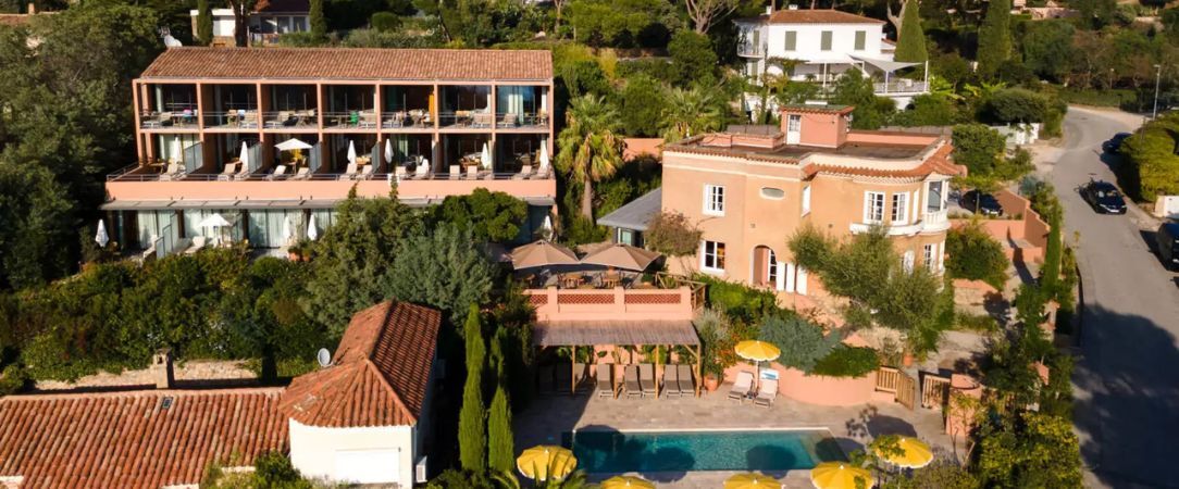 Les Terrasses du Bailli - Une vue somptueuse sur les îles d'Or depuis cette adresse azuréenne. - Côte d'Azur, France