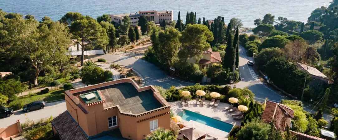 Les Terrasses du Bailli - Une vue somptueuse sur les îles d'Or depuis cette adresse azuréenne. - Côte d'Azur, France
