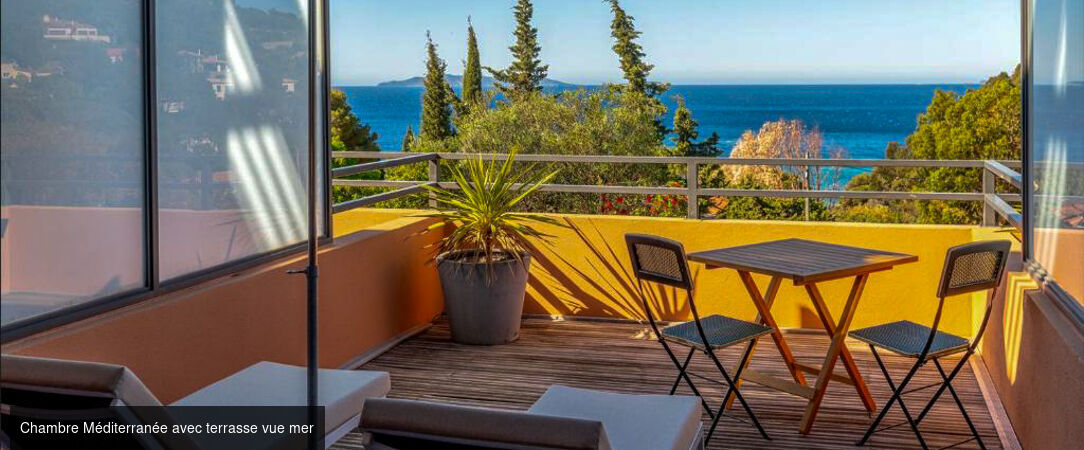 Les Terrasses du Bailli - Une vue somptueuse sur les îles d'Or depuis cette adresse azuréenne. - Côte d'Azur, France