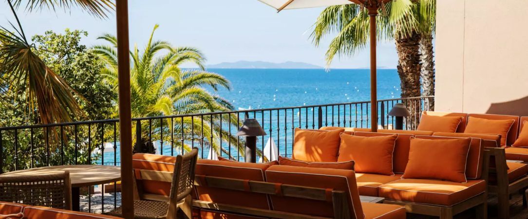 Les Terrasses du Bailli - Une vue somptueuse sur les îles d'Or depuis cette adresse azuréenne. - Côte d'Azur, France