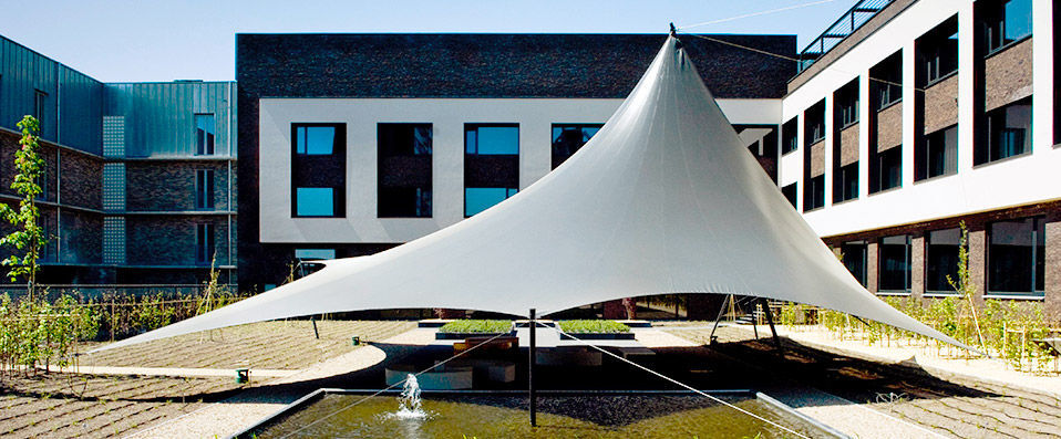 Carbon Hotel ★★★★ - A sleek minimalist design in the green city of Genk. - Genk, Belgium