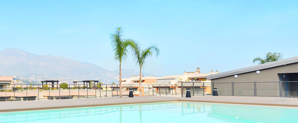 Pierre & Vacances Résidence Premium Julia Augusta - Appartements de 4 à 6 personnes face au Rocher de Monaco. - Menton, France