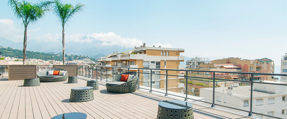 Pierre & Vacances Résidence Premium Julia Augusta - Appartements de 4 à 6 personnes face au Rocher de Monaco. - Menton, France