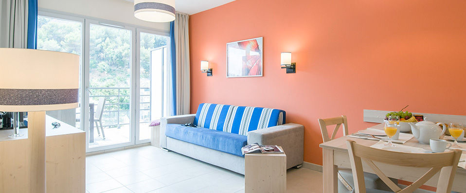 Pierre & Vacances Résidence Premium Julia Augusta - Appartements de 4 à 6 personnes face au Rocher de Monaco. - Menton, France