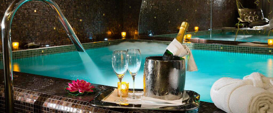 Hotel Da Vinci ★★★★ - Sumptuous 6th arrondissement hotel dedicated to Da Vinci. - Paris, France