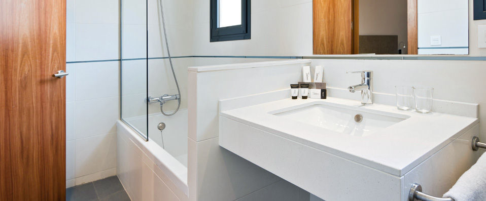 Monjas del Carmen - Modern comforts in historic Granada - Granada, Spain