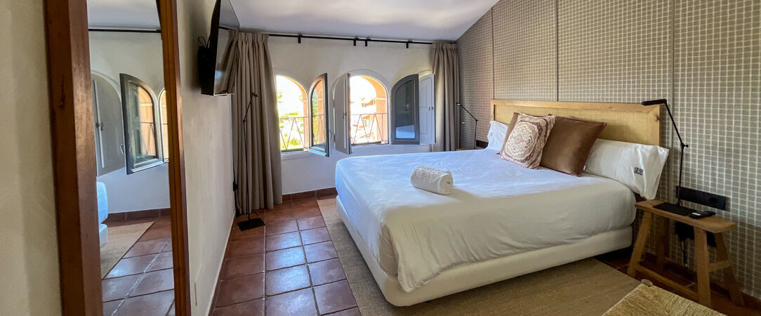 Hotel Gran Claustre ★★★★ - Medieval magic in the Catalonian countryside - Costa Dorada, Spain