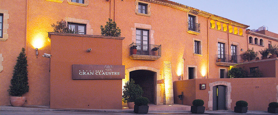 Hotel Gran Claustre ★★★★ - Medieval magic in the Catalonian countryside - Costa Dorada, Spain