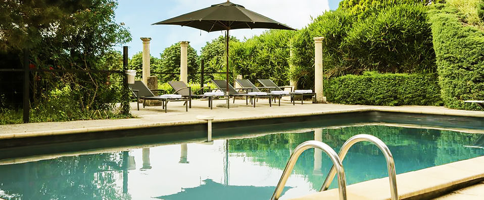 Chateau les Merles ★★★★ - Gastronomic extravagance and family-run hospitality at a historically important chateau. - Dordogne, France