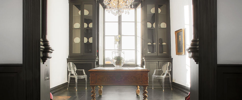 Chateau les Merles ★★★★ - Gastronomic extravagance and family-run hospitality at a historically important chateau. - Dordogne, France