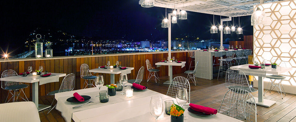 Aguas de Ibiza Lifestyle & Spa Hotel ★★★★★ - Cinq étoiles à la vue d’exception à Ibiza. - Ibiza, Espagne