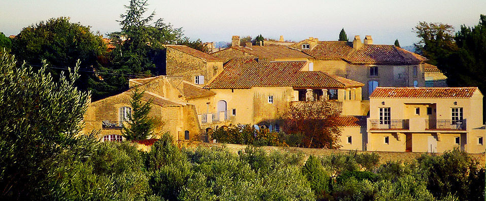 Domaine Des Escaunes - History, tranquillity and beautiful nature near the Camargue. - Gard, France