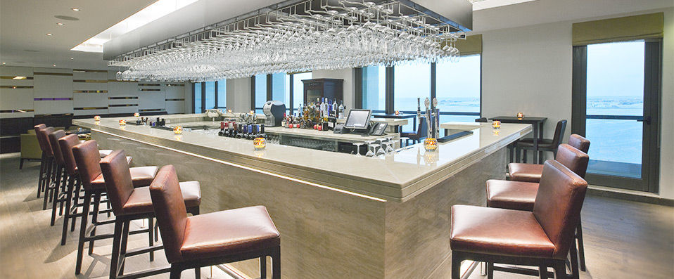 JA Ocean View ★★★★★ - Delve into the mysteries of the deluxe and indulgent Dubai. - Dubai, United Arab Emirates