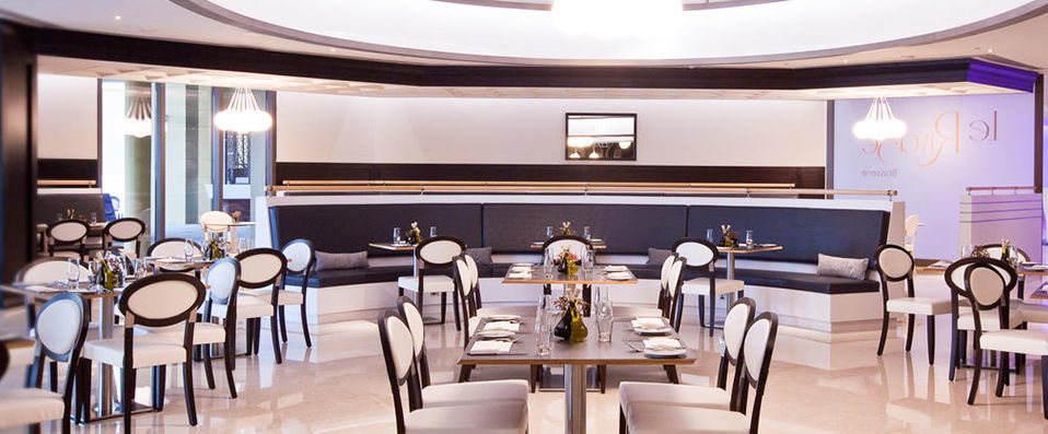 JA Ocean View ★★★★★ - Delve into the mysteries of the deluxe and indulgent Dubai. - Dubai, United Arab Emirates