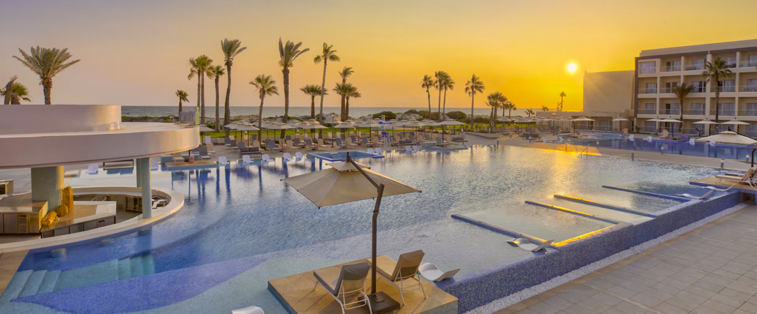 Hilton Skanes Monastir Beach Resort ★★★★★ - All Inclusive étoilé face aux sublimes eaux du Golfe d’Hammamet. - Monastir, Tunisie