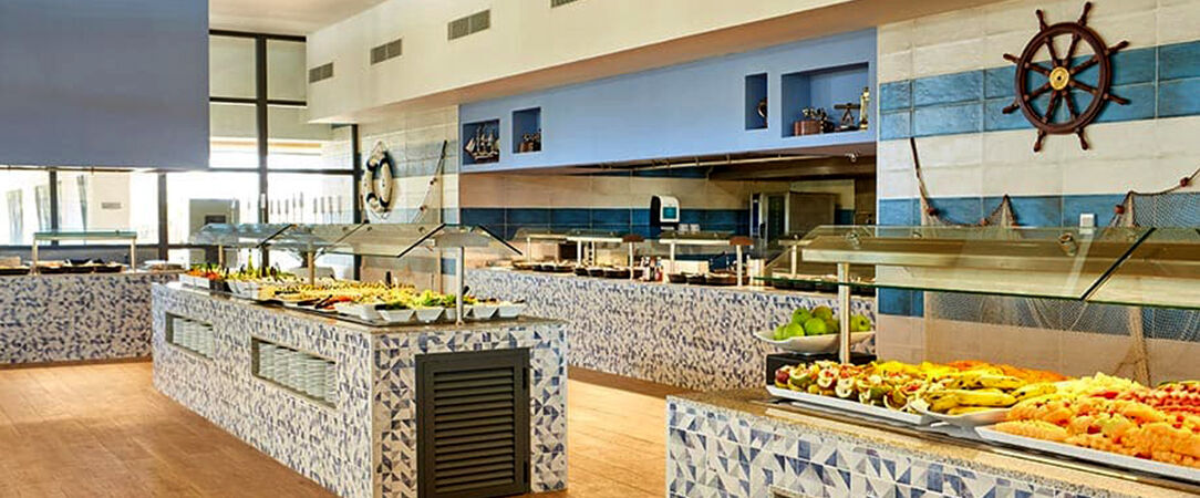 RIU Palace Punta Cana ★★★★★ - Une architecture coloniale mêlée à une décoration moderne, le tout dans un complexe All Inclusive et familial au bord de la mer. - Punta Cana, République dominicaine