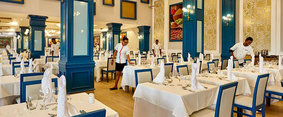 RIU Palace Punta Cana ★★★★★ - Une architecture coloniale mêlée à une décoration moderne, le tout dans un complexe All Inclusive et familial au bord de la mer. - Punta Cana, République dominicaine