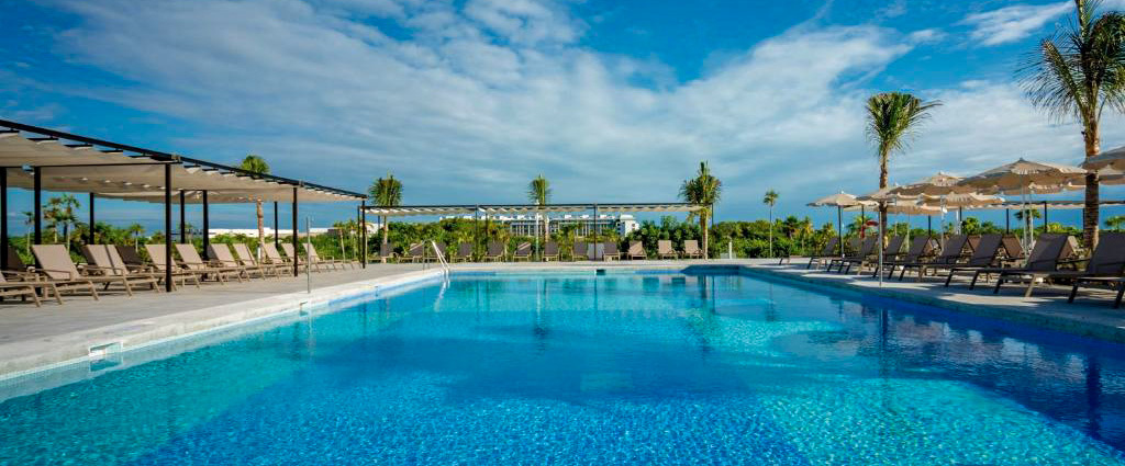 Riu Latino ★★★★★ - Adults Only - Évasion ensoleillée sur la plage de Costa Mujeres, entre luxe, rythme caribéen et sérénité absolue. - Cancún, Mexique