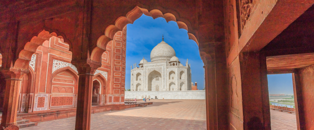 Palais et déserts du Rajasthan en hôtels de luxe - Circuit privatif de 9 ou 13 nuits en hôtels de luxe pour vivre une odyssée merveilleuse au pays des Maharajas, entre splendeurs architecturales et paysages envoûtants. - Inde : de Delhi à Agra