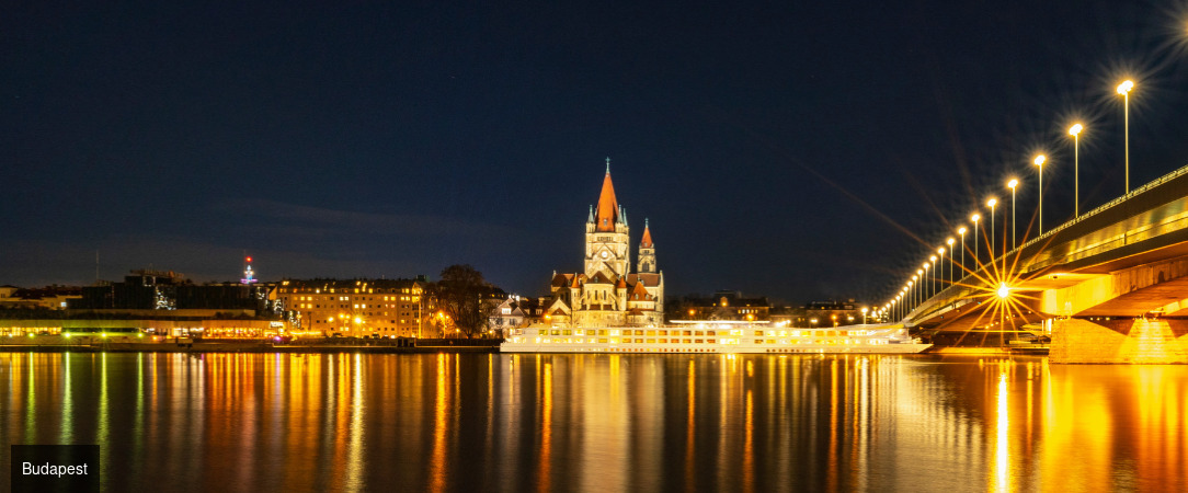 Les marchés de Noël des grandes capitales danubiennes - Croisière de 4 nuits au fil du Danube, de Vienne à Budapest et Bratislava, entre lumières de l’Avent, marchés enchantés et traditions gourmandes. - Autriche, Hongrie & Slovaquie