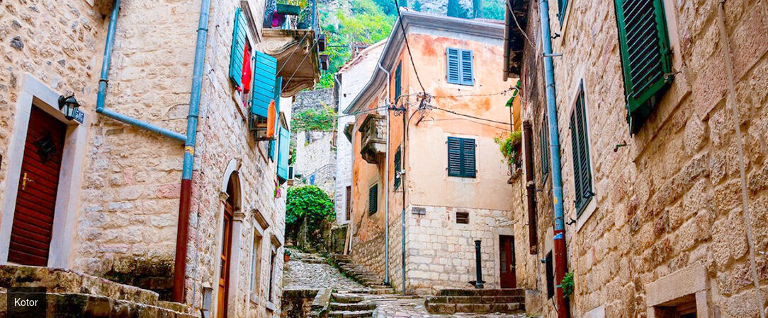 Découvrez les merveilles du Monténégro sur une goélette de luxe - Croisière de 7 nuits en goélette traditionnelle à la découverte des plus belles baies du Monténégro, entre cités médiévales et eaux cristallines. - Monténégro : de Tivat à Perast