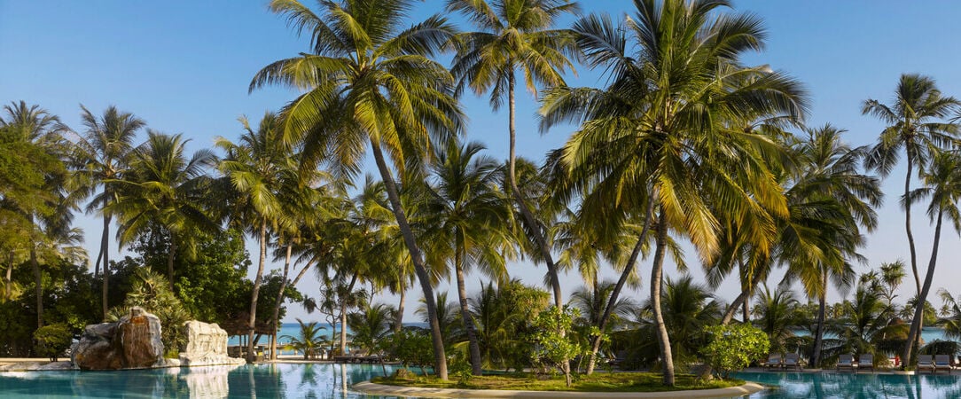 Villa Park Resort Maldives ★★★★★ - Farniente & divertissement sur une île paradisiaque des Maldives, l'idéal pour profiter en famille. - Maldives