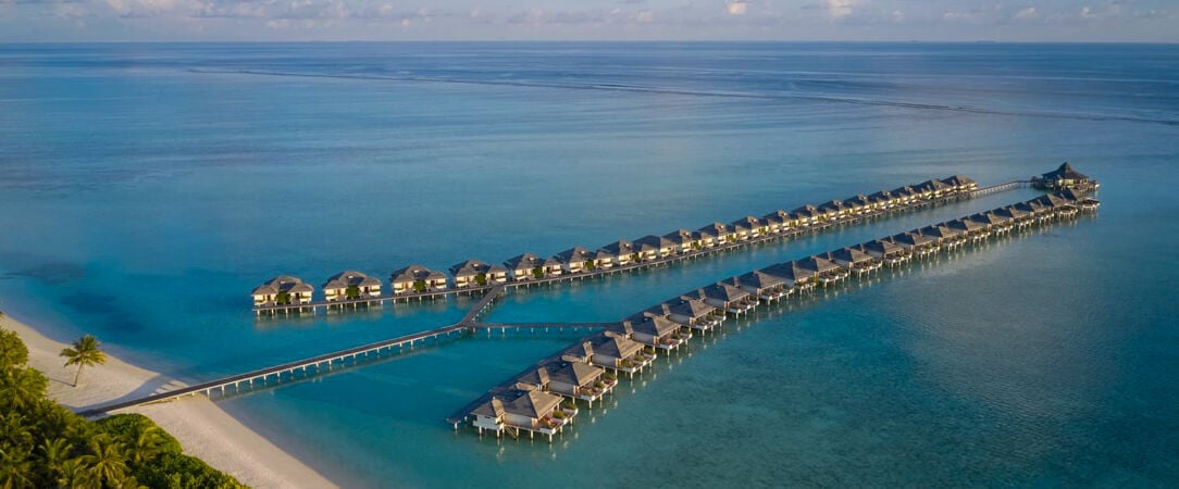 Villa Park Resort Maldives ★★★★★ - Farniente & divertissement sur une île paradisiaque des Maldives, l'idéal pour profiter en famille. - Maldives